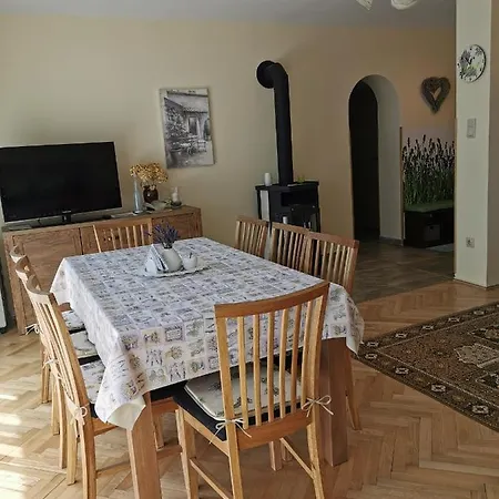 Hanga Vendeghaz Tihany